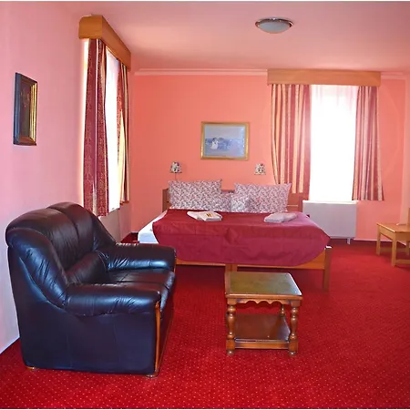 Rustikal Hotel Horní Cerekev