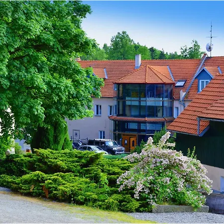 Rustikal Hotel Horní Cerekev