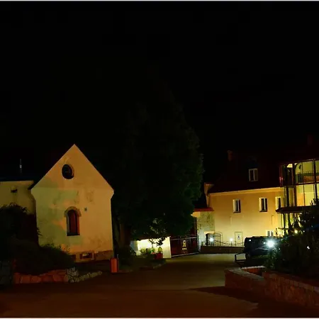 Hotel Rustikal 3*