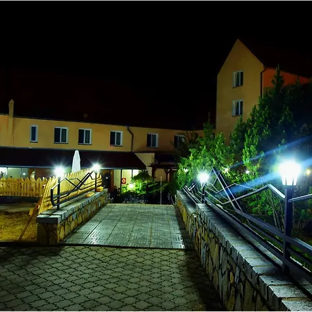 Rustikal Horní Cerekev