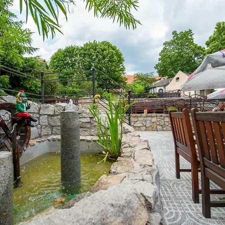 Hotel Rustikal 3*