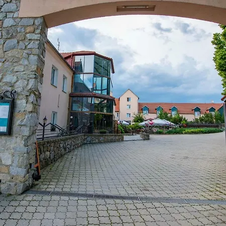 Rustikal Hotel Horní Cerekev