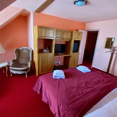Hotel Rustikal 3*